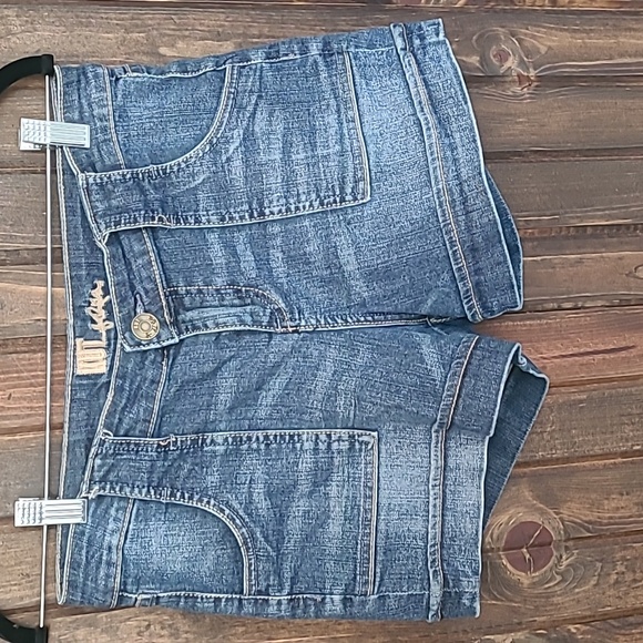 Kut from the Kloth Denim Shorts, Size 8, Cuffed hem - Picture 1 of 2